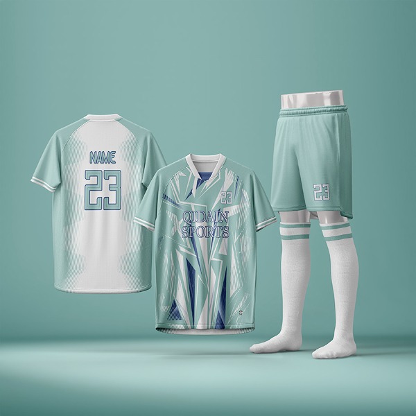Raglan Football Kit in Mint Razor